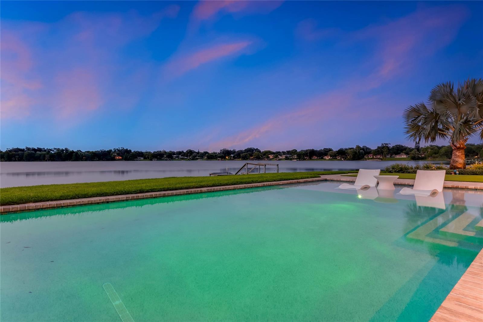 1727 LAKE BERRY DR