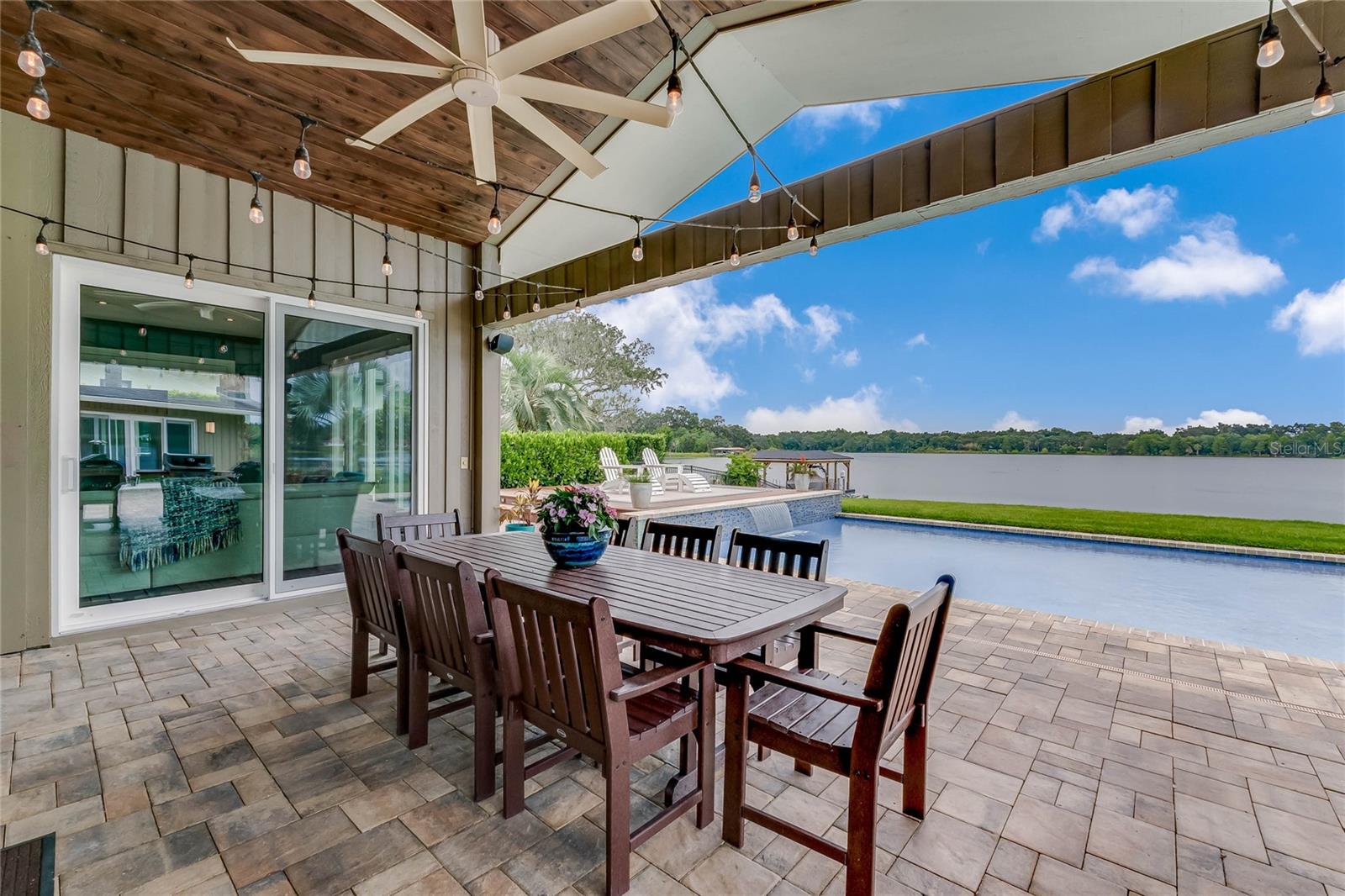 1727 LAKE BERRY DR