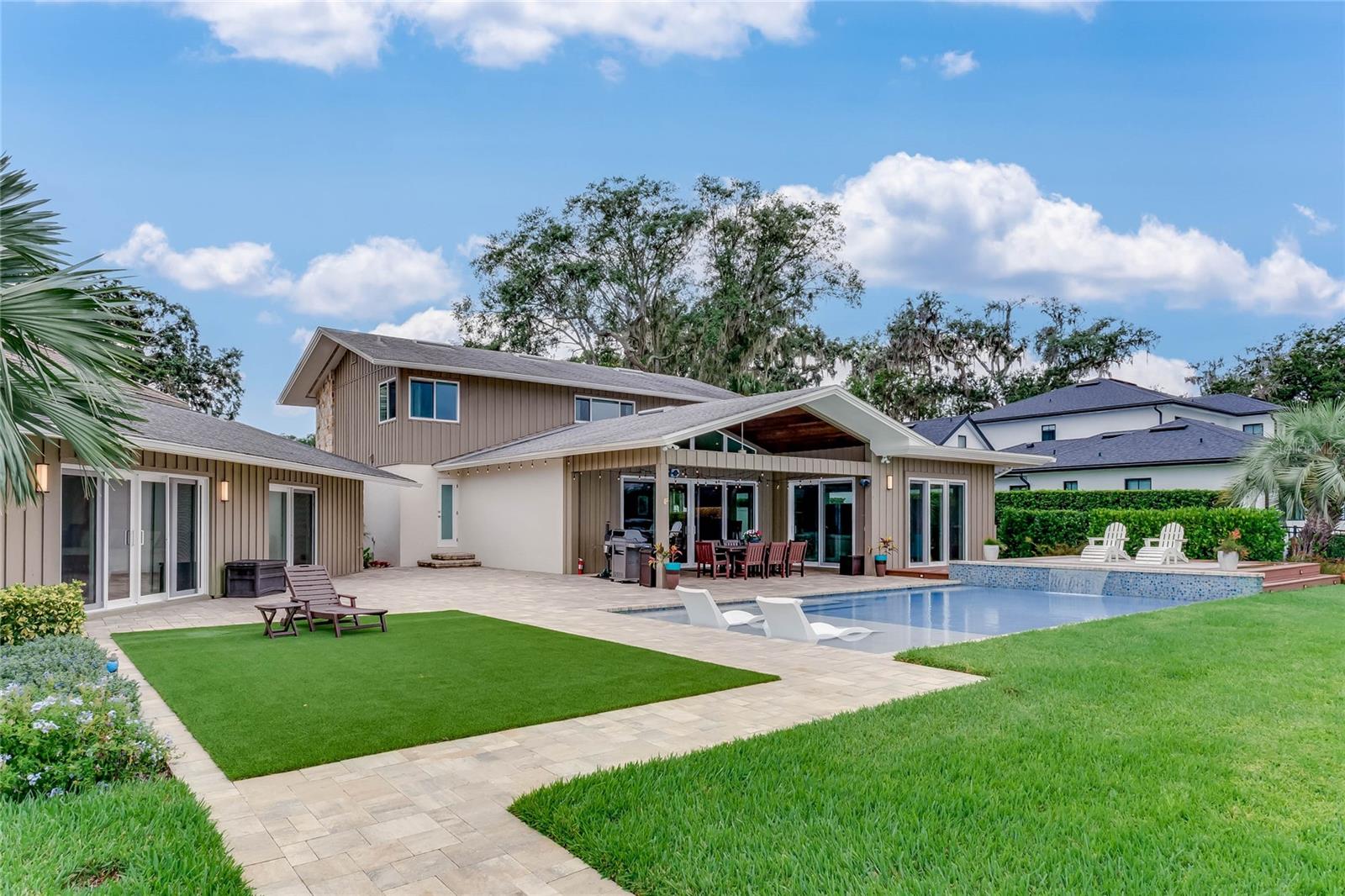 1727 LAKE BERRY DR