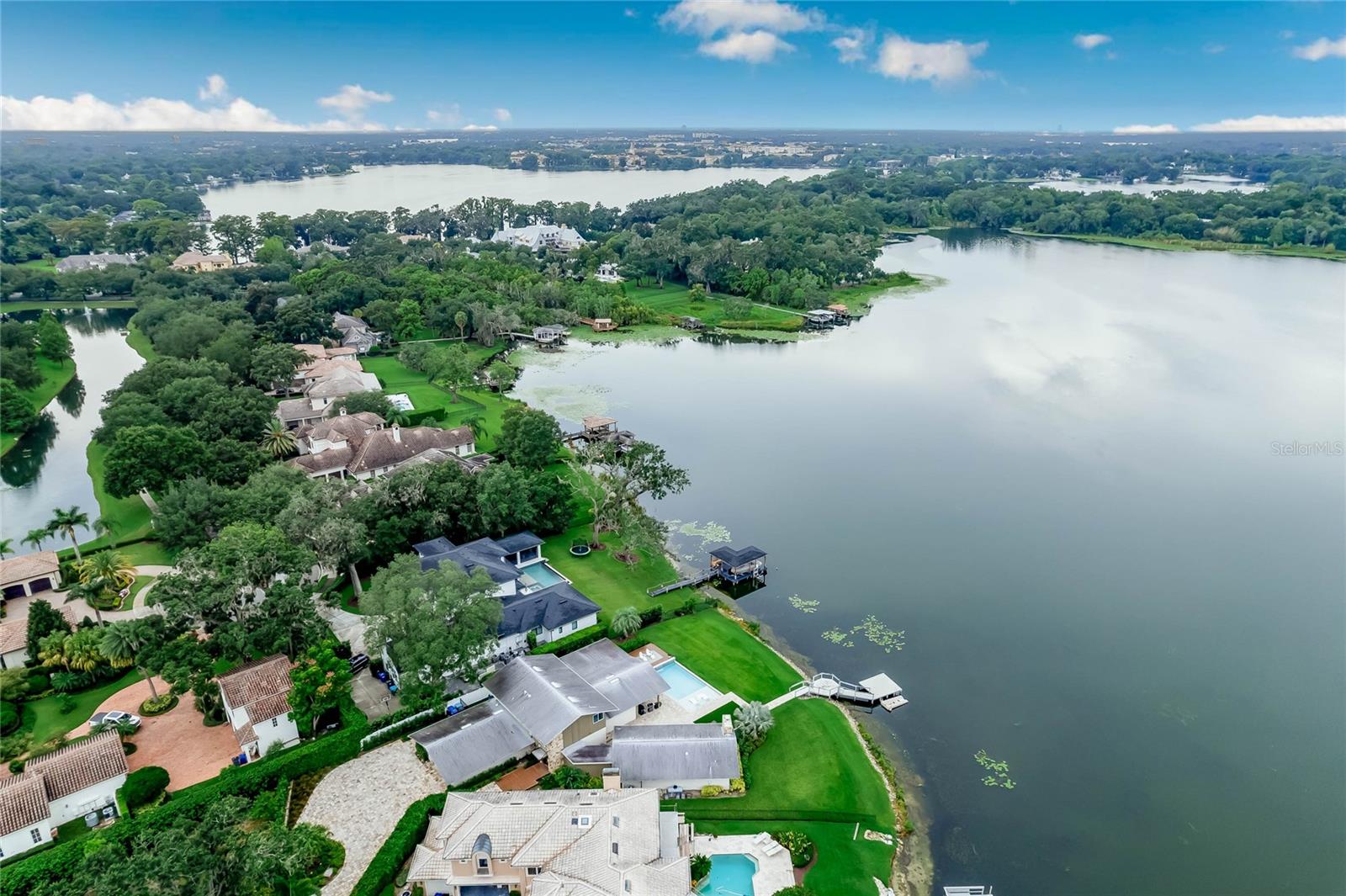 1727 LAKE BERRY DR