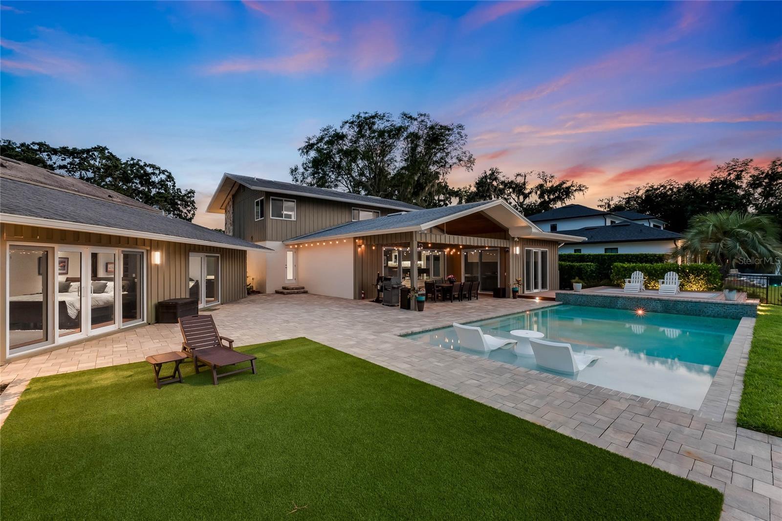 1727 LAKE BERRY DR