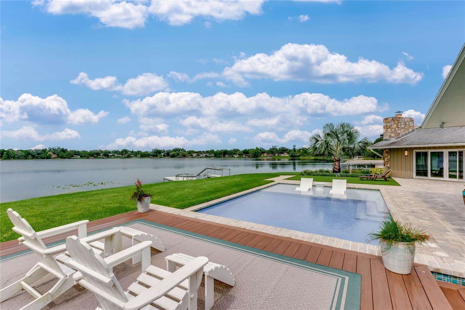 1727 LAKE BERRY DR