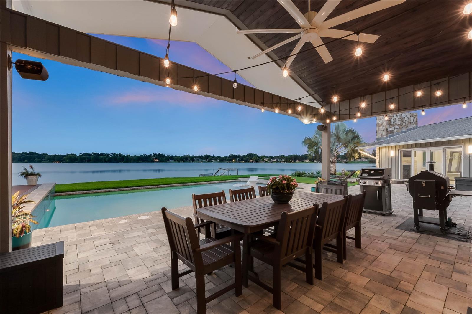 1727 LAKE BERRY DR