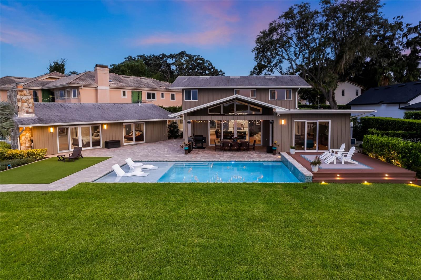 1727 LAKE BERRY DR