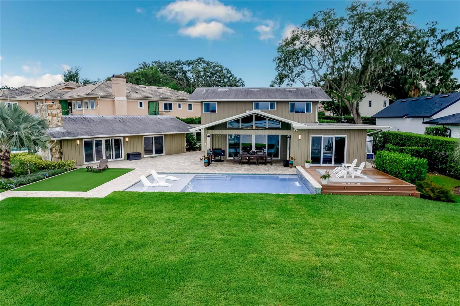 1727 LAKE BERRY DR
