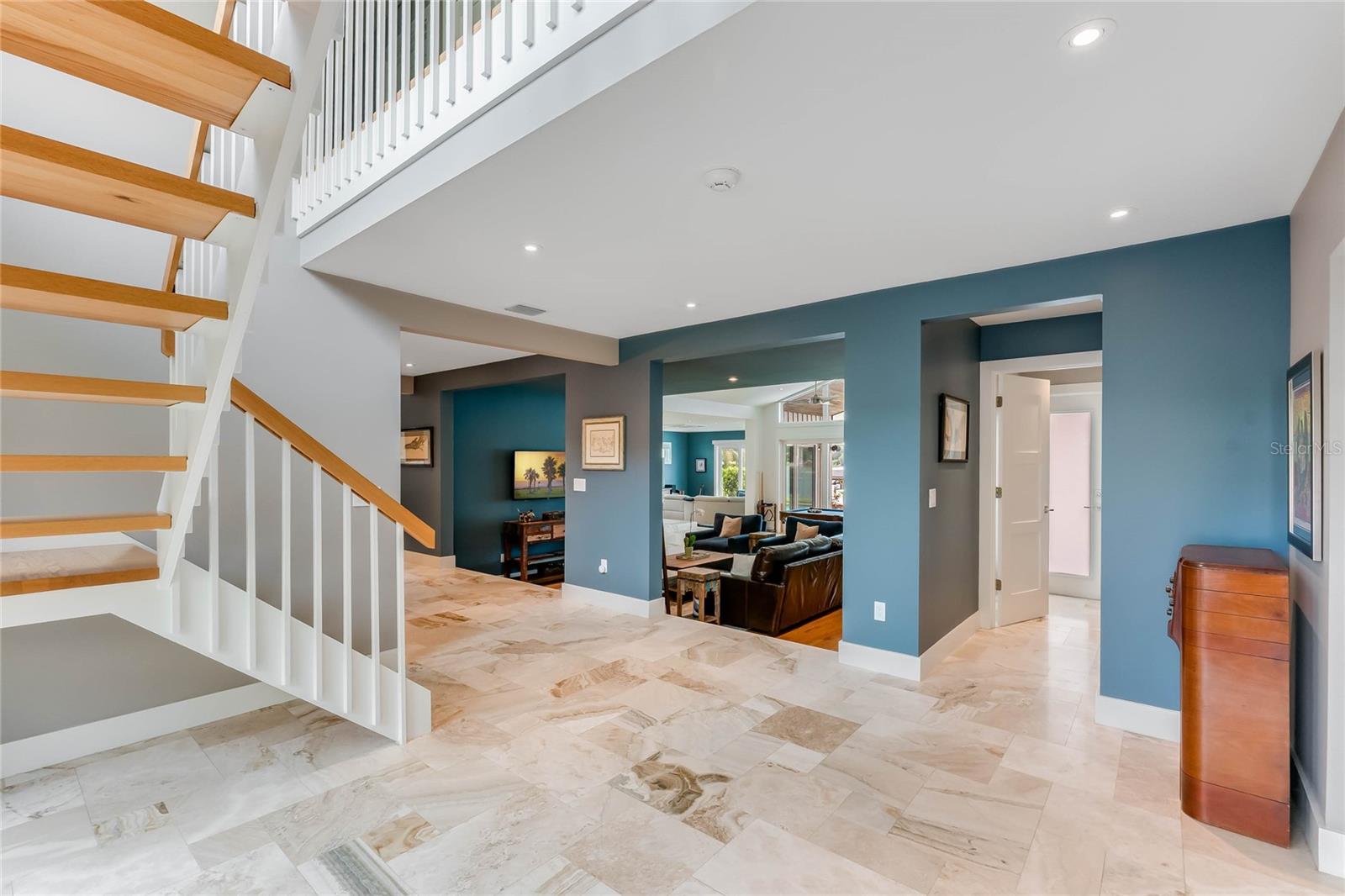 1727 LAKE BERRY DR