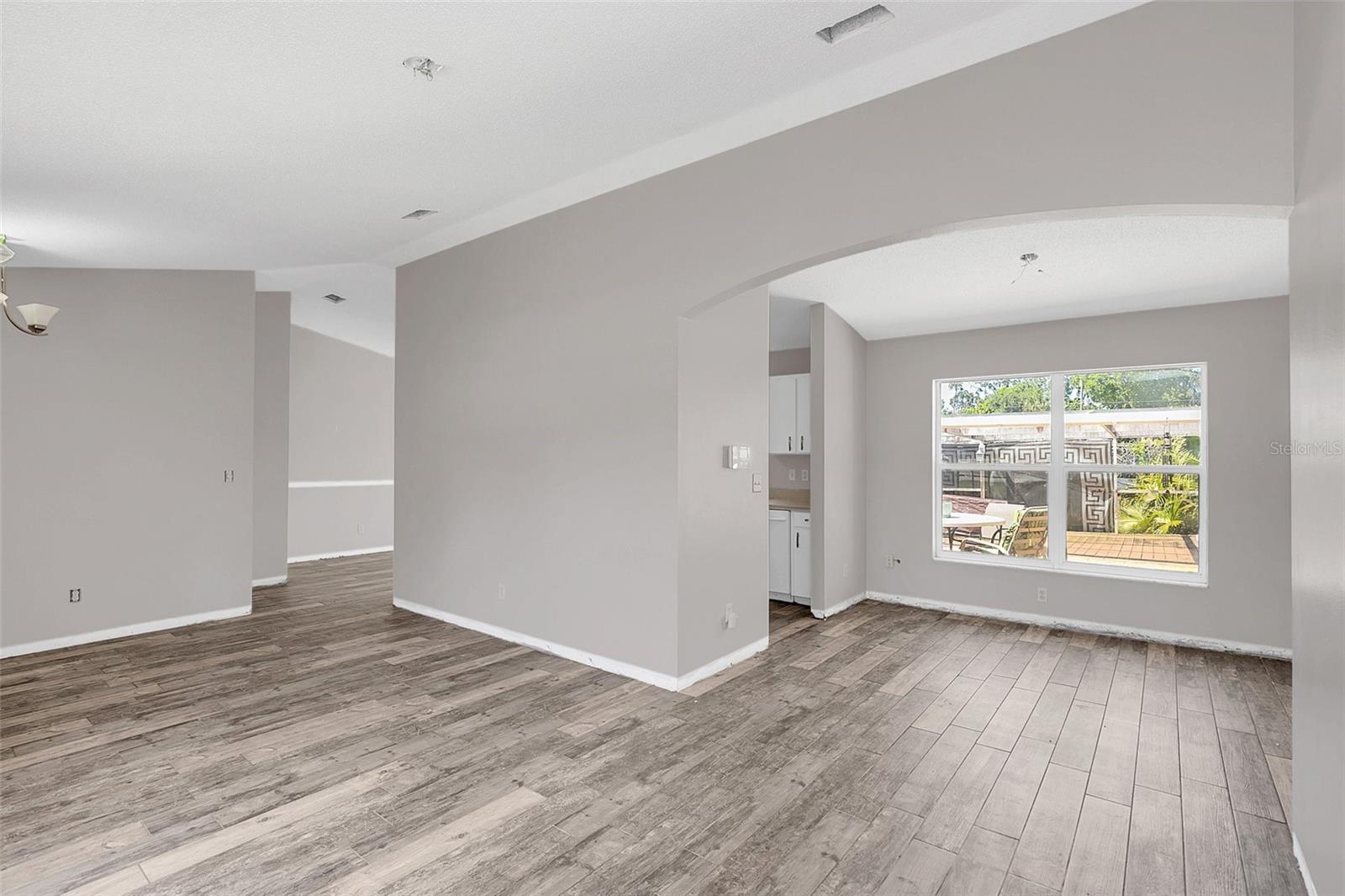 1127 SILVER CREEK RUN