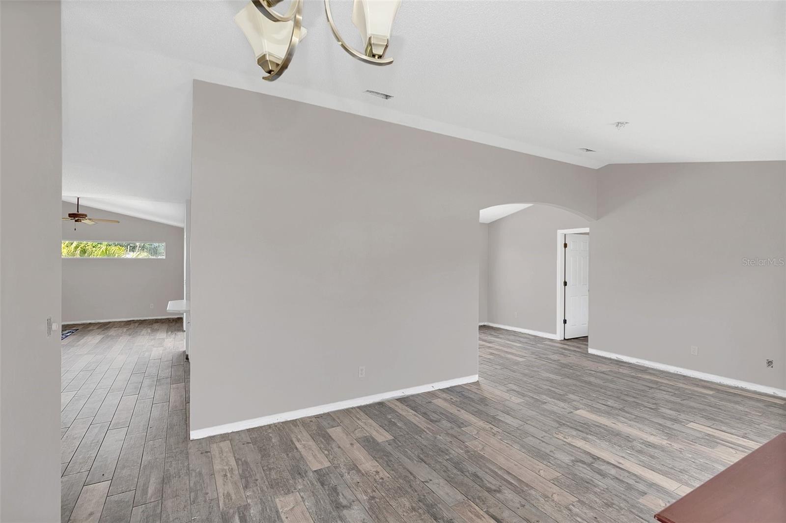 1127 SILVER CREEK RUN