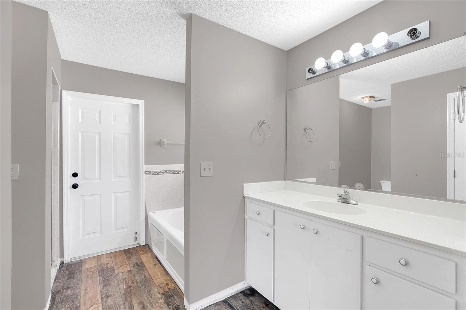 1127 SILVER CREEK RUN