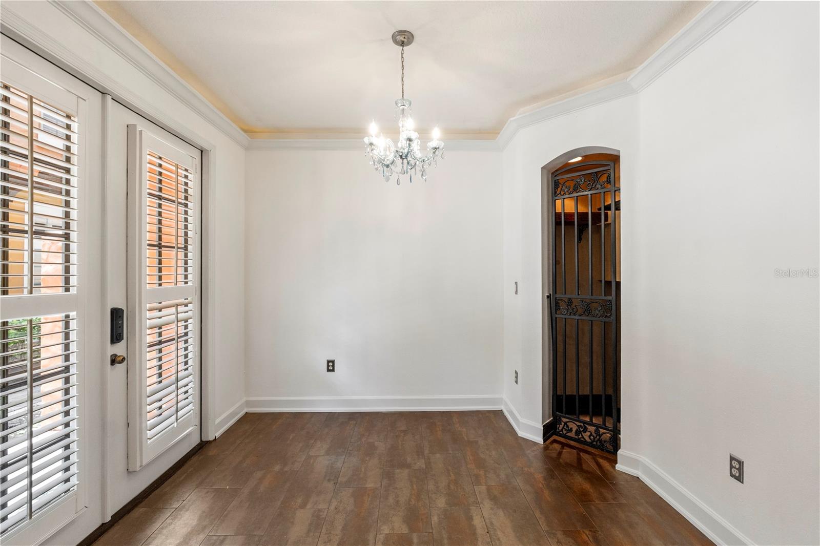 602 E LIVINGSTON ST #3