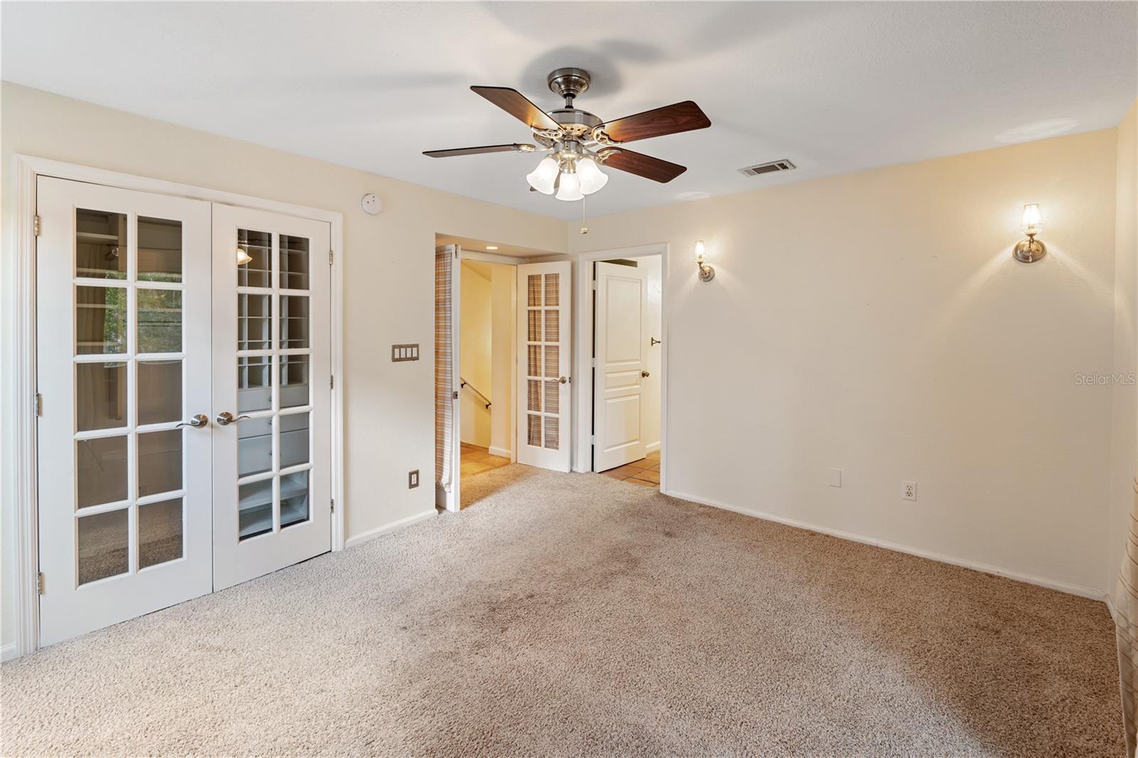 602 E LIVINGSTON ST #3