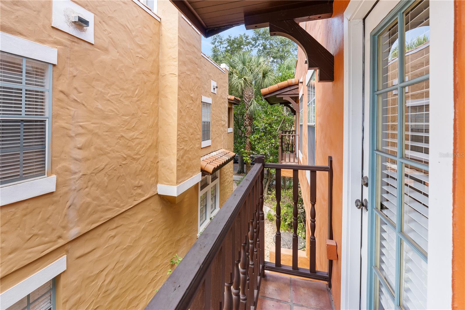 602 E LIVINGSTON ST #3