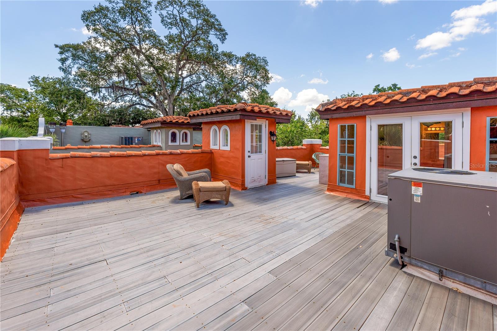 602 E LIVINGSTON ST #3