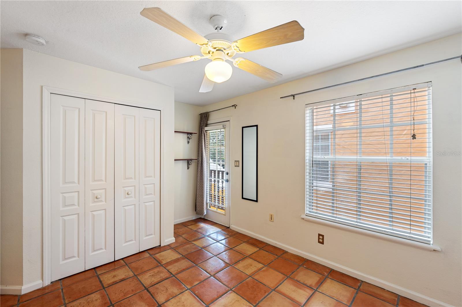 602 E LIVINGSTON ST #3