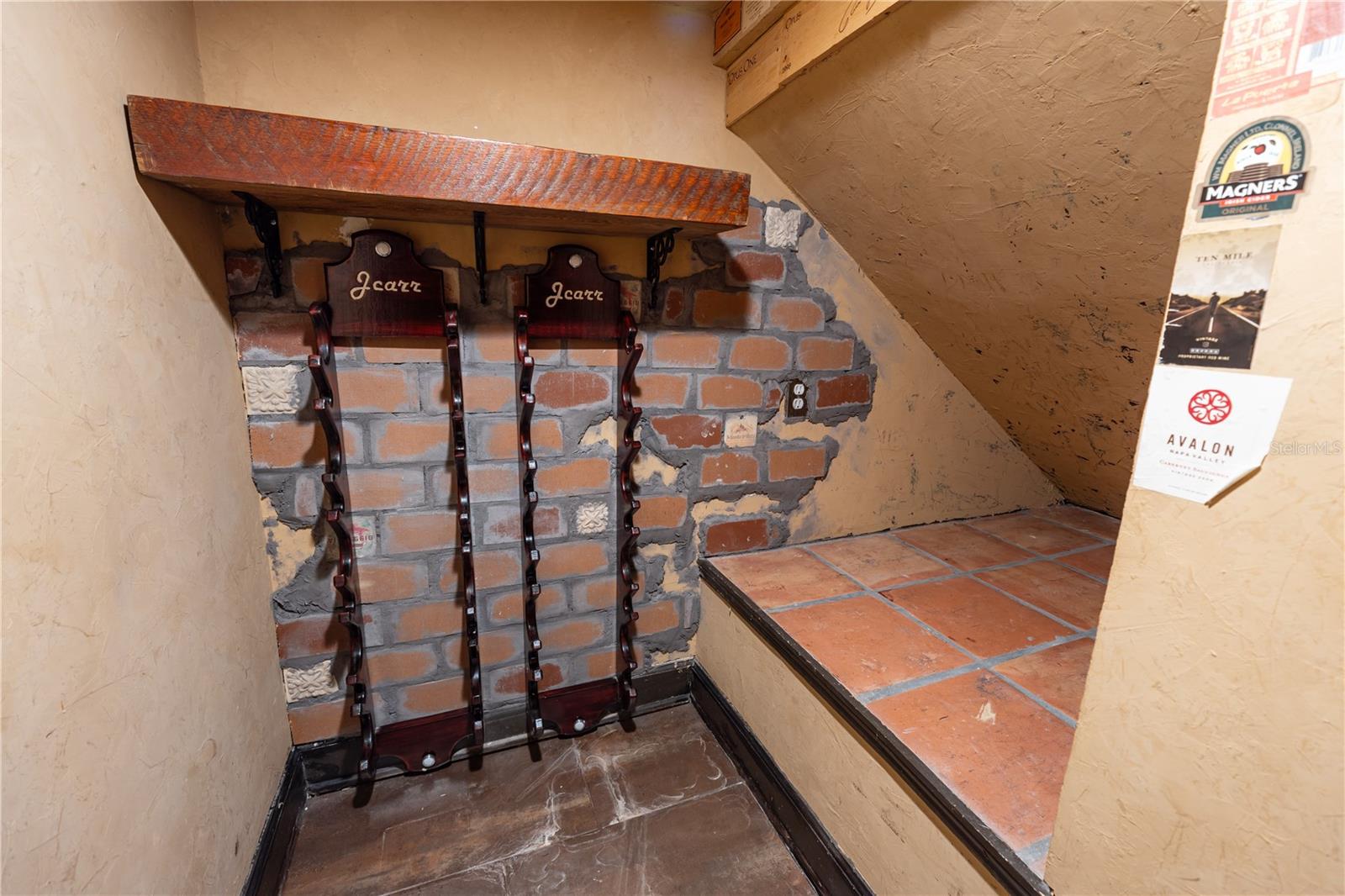 602 E LIVINGSTON ST #3