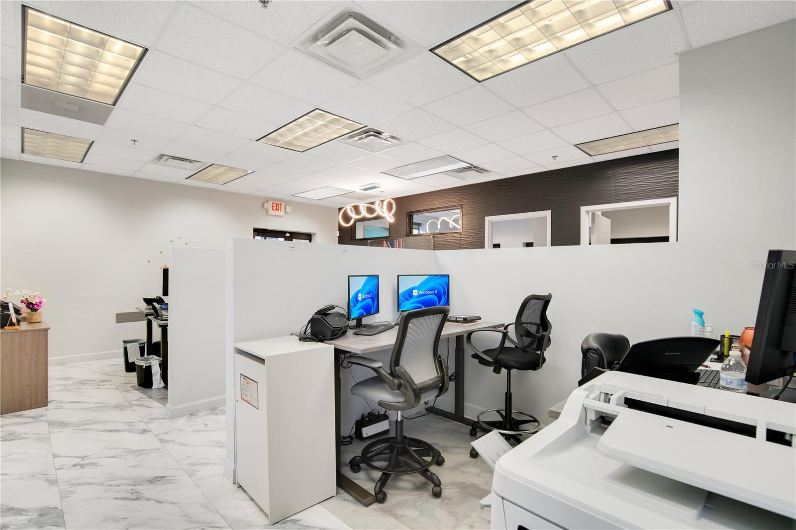 964 LAKE BALDWIN LN #200