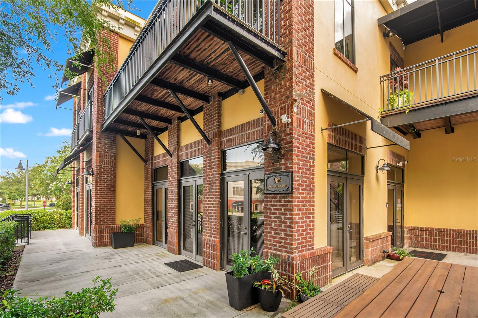 964 LAKE BALDWIN LN #200