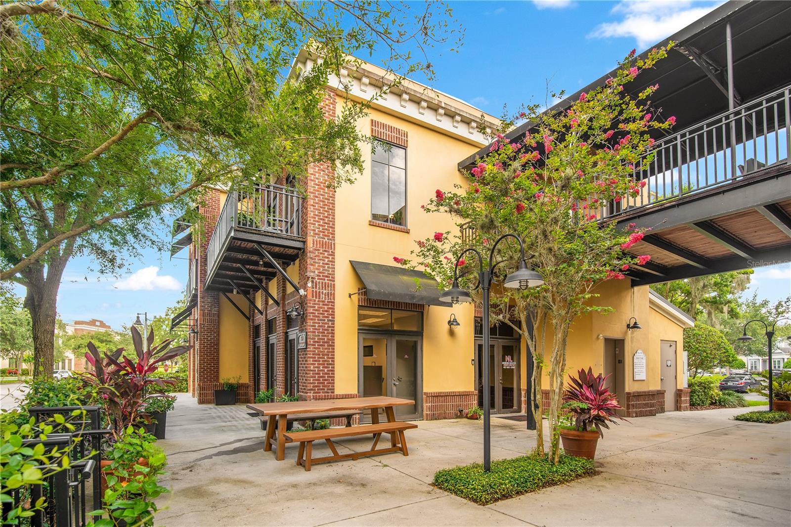 964 LAKE BALDWIN LN #200