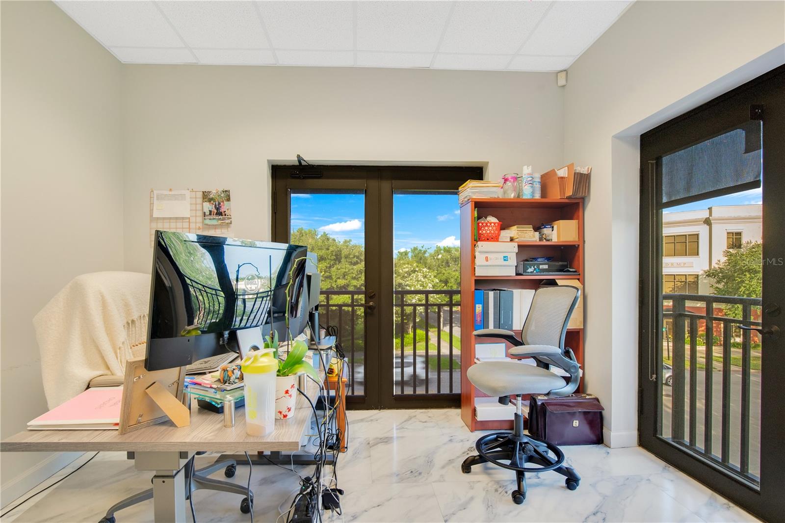 964 LAKE BALDWIN LN #200