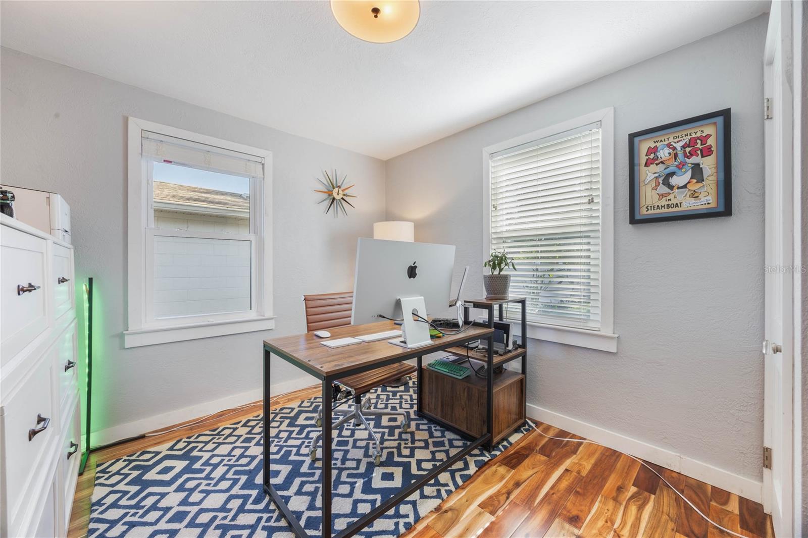 724 W NEW HAMPSHIRE ST