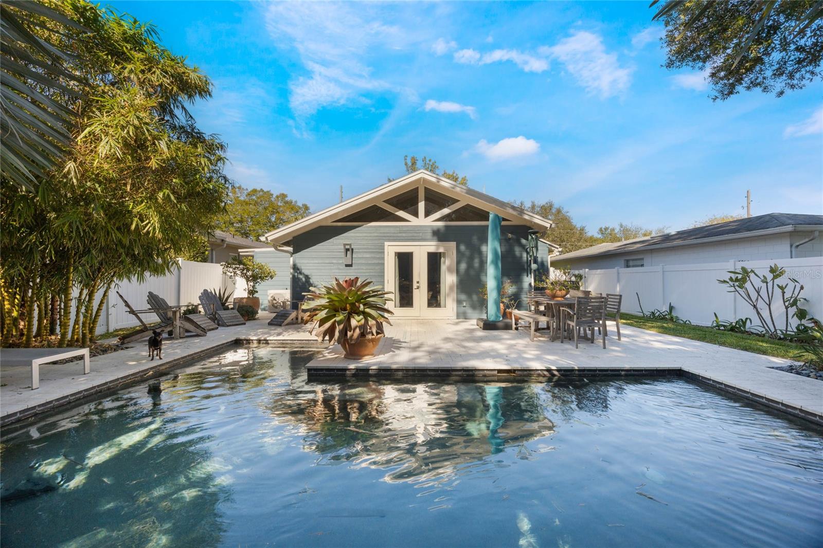 724 W NEW HAMPSHIRE ST