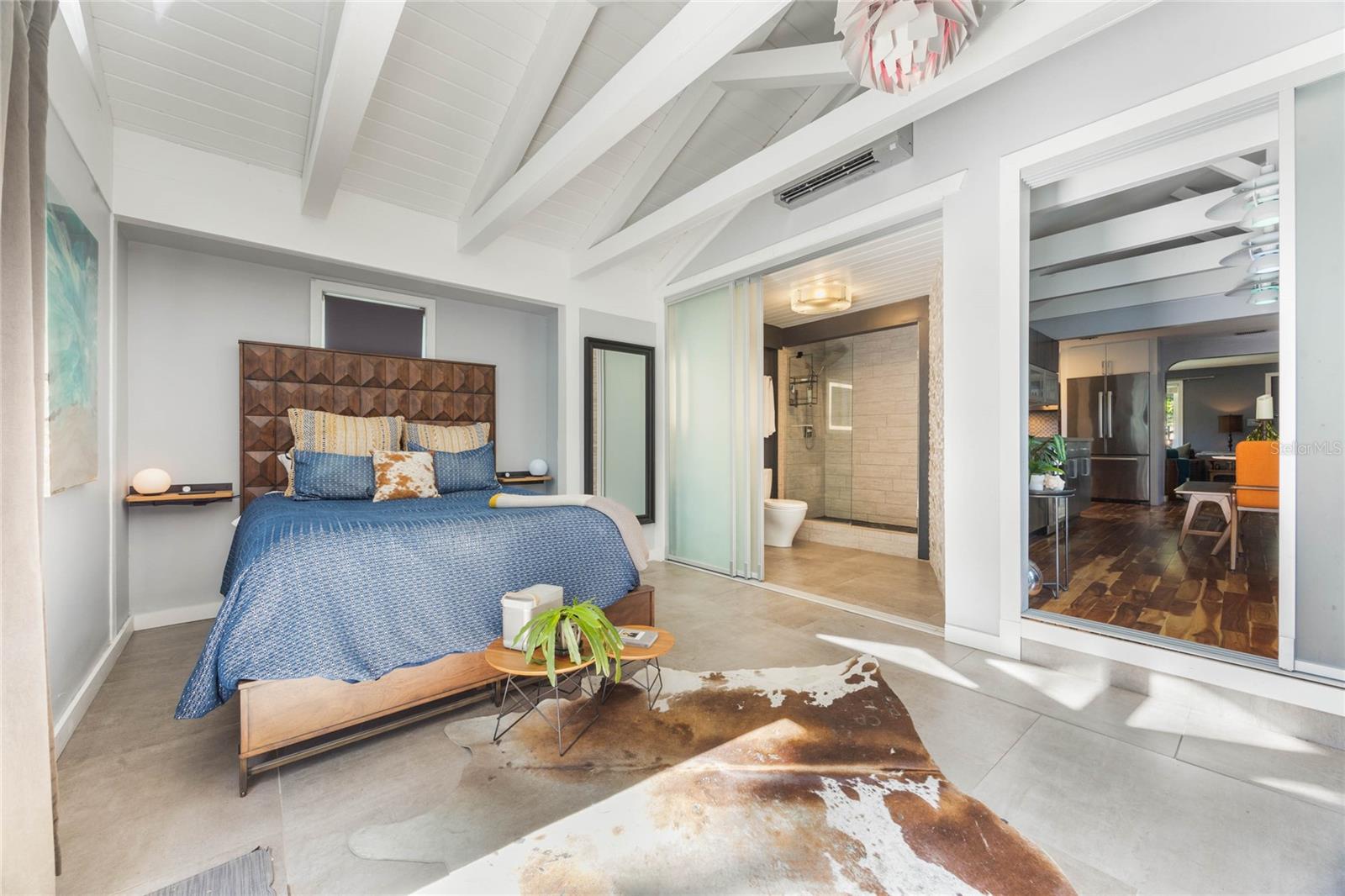 724 W NEW HAMPSHIRE ST