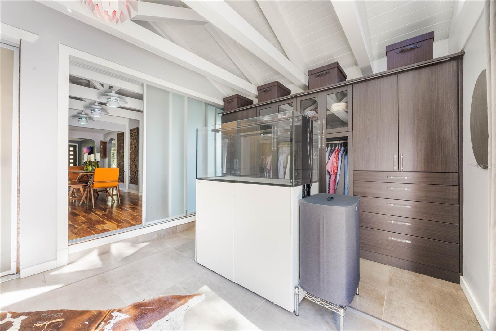 724 W NEW HAMPSHIRE ST