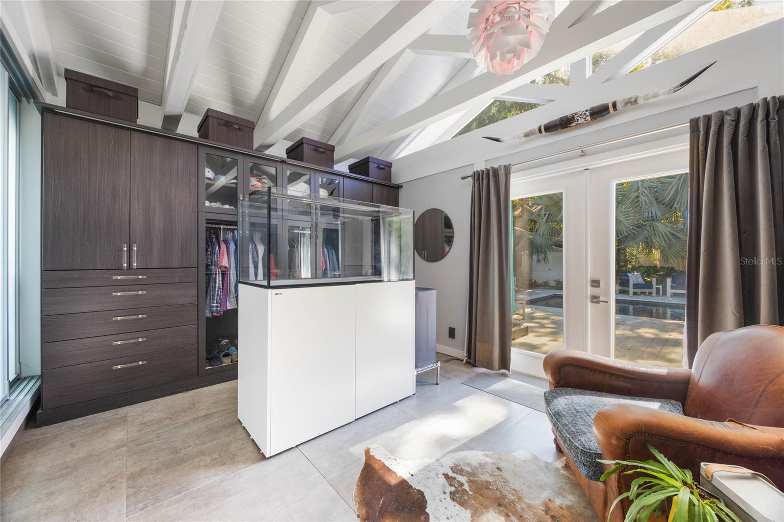 724 W NEW HAMPSHIRE ST