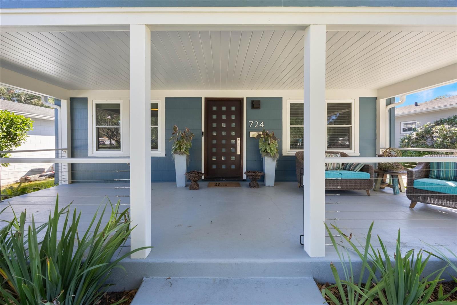 724 W NEW HAMPSHIRE ST