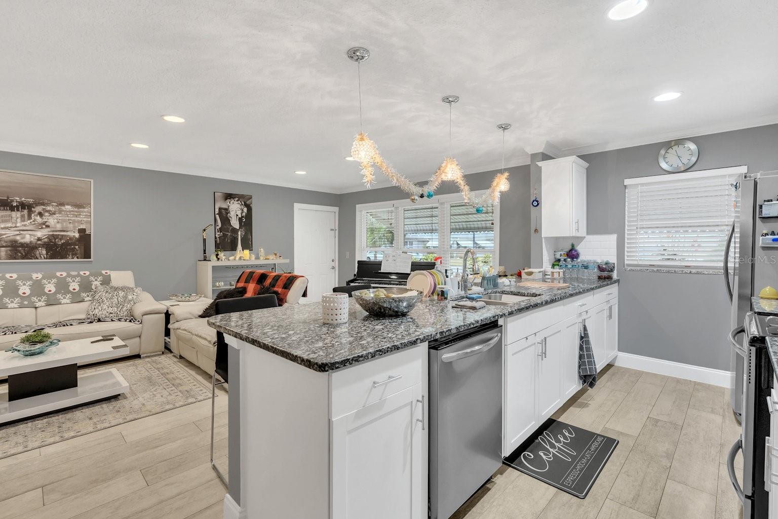 1487 HIGH POINT BLVD #C