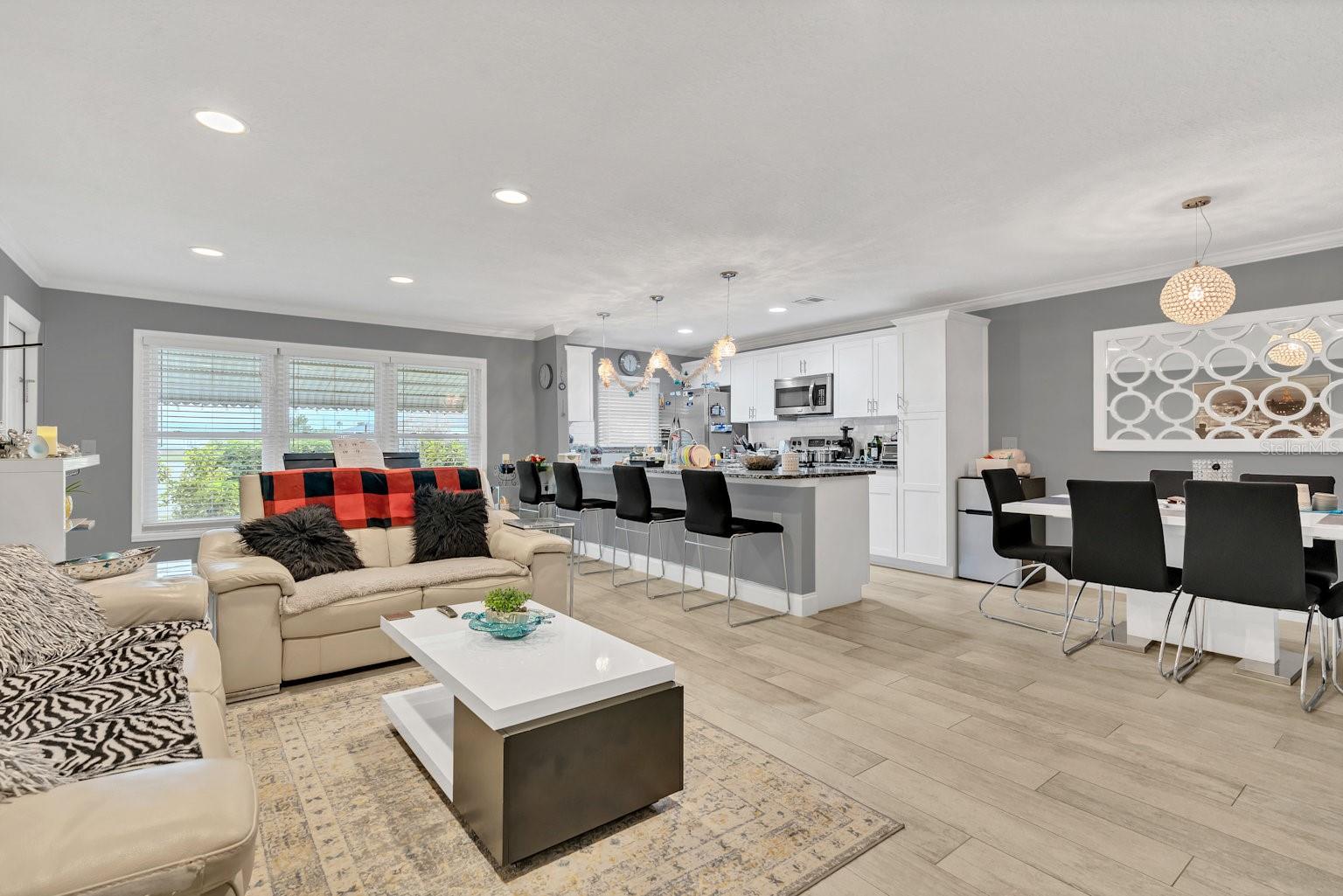 1487 HIGH POINT BLVD #C