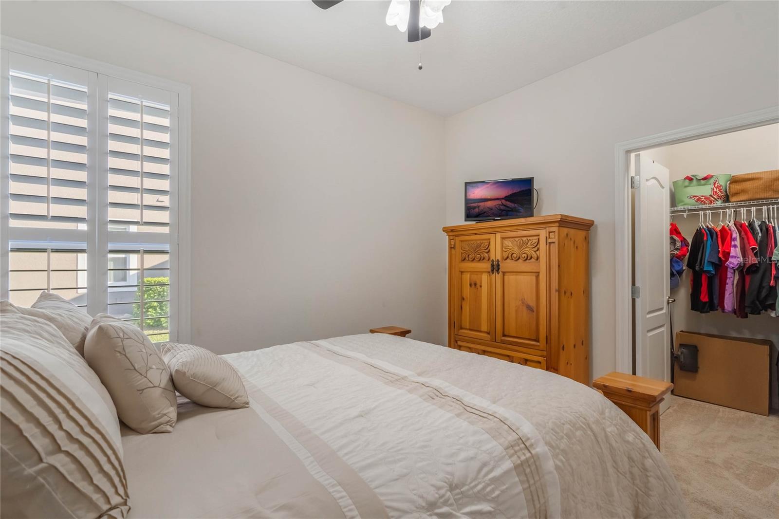 1947 PLANTATION OAK DR