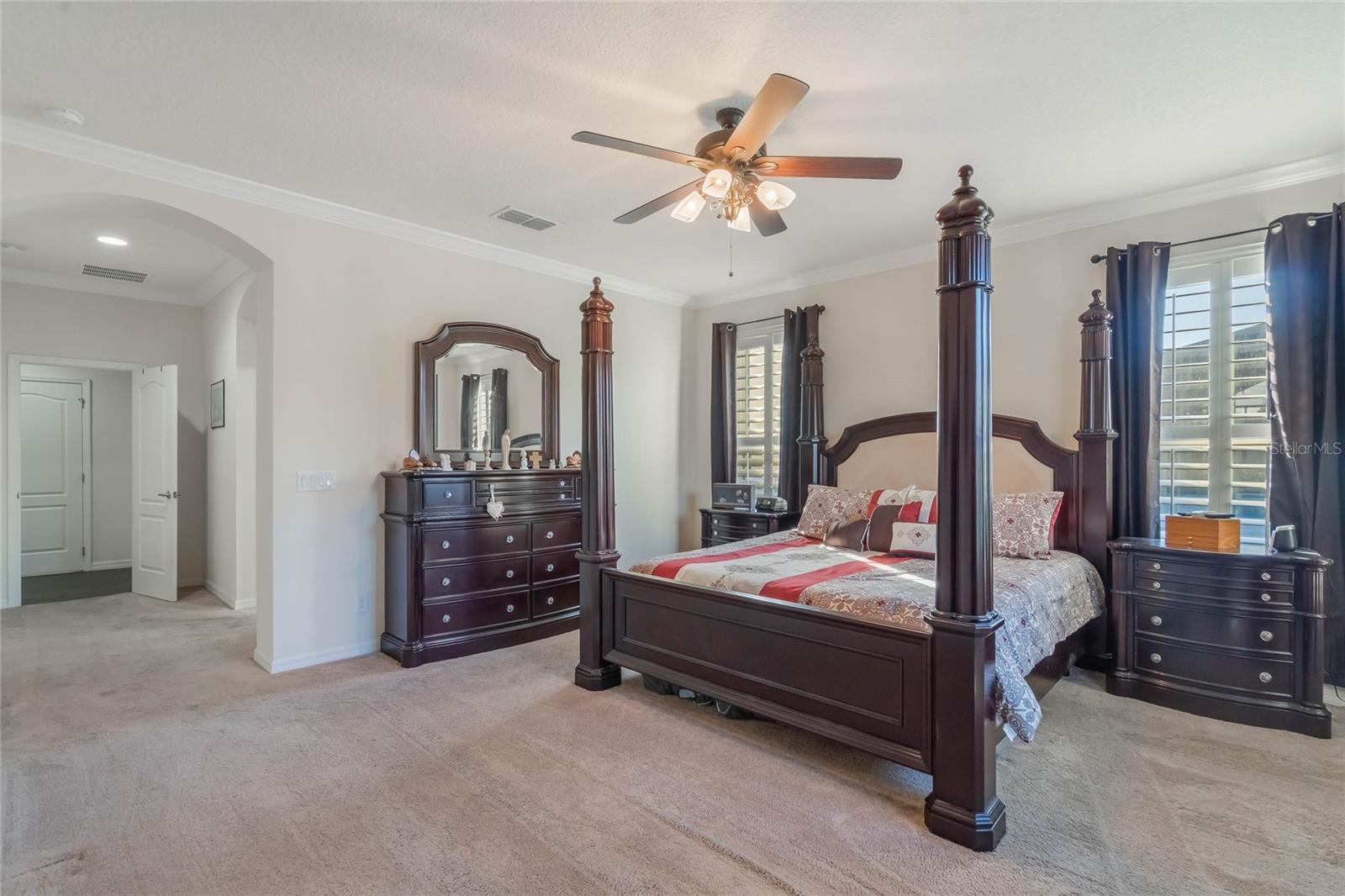 1947 PLANTATION OAK DR