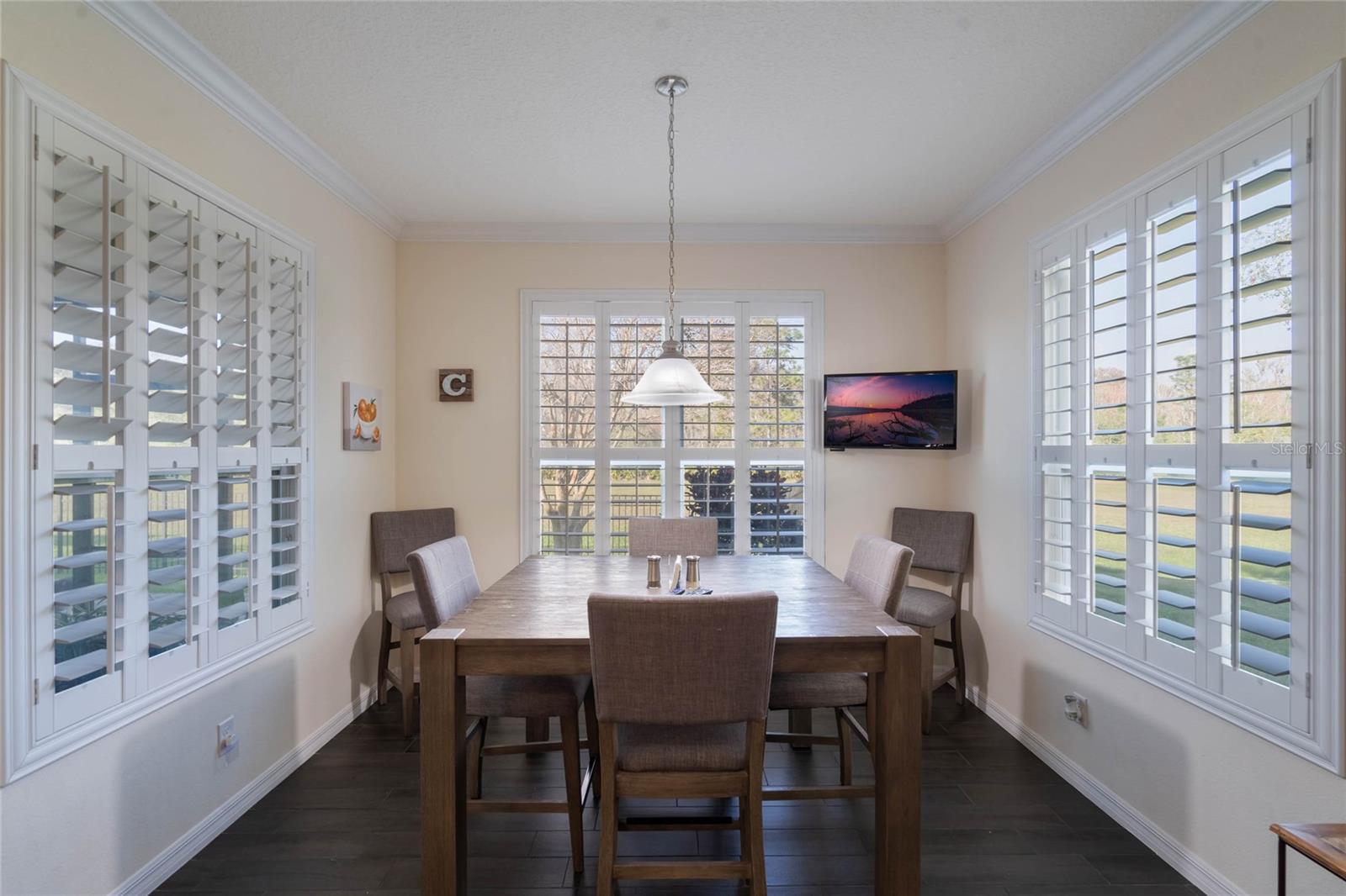 1947 PLANTATION OAK DR