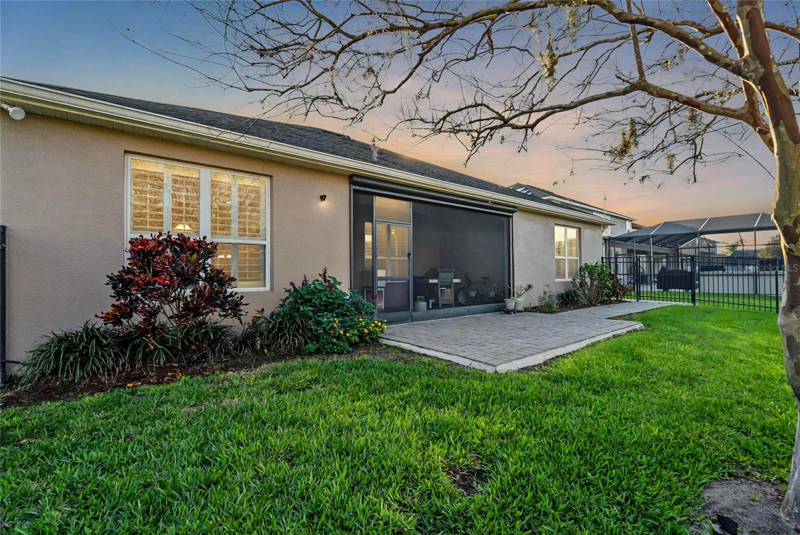 1947 PLANTATION OAK DR