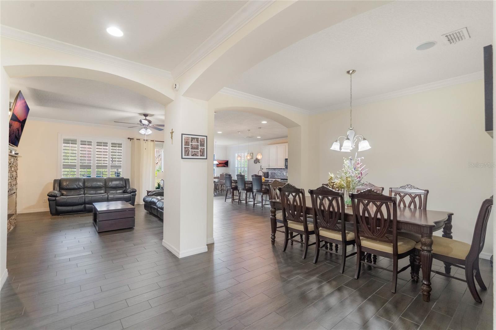 1947 PLANTATION OAK DR