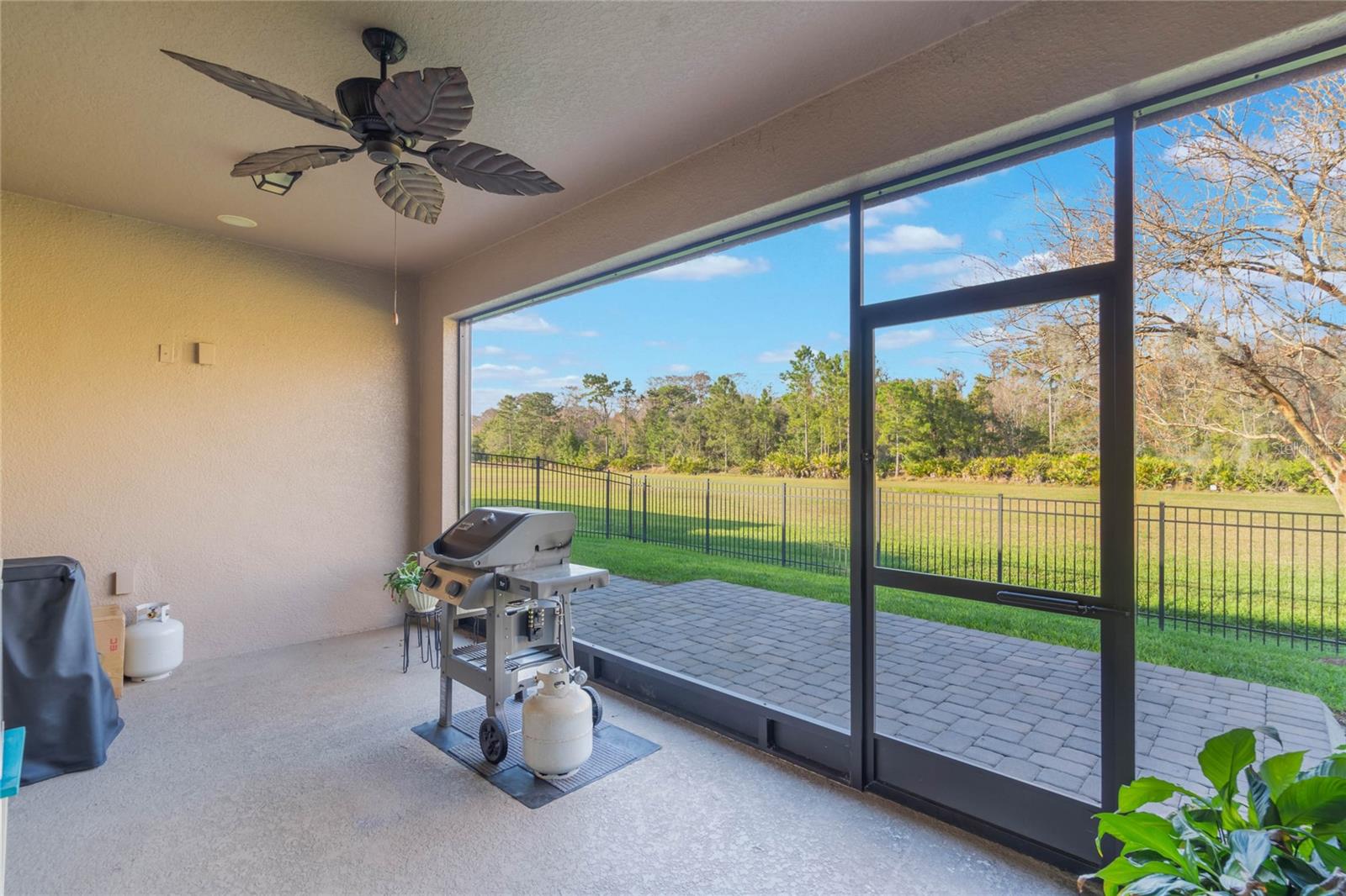 1947 PLANTATION OAK DR