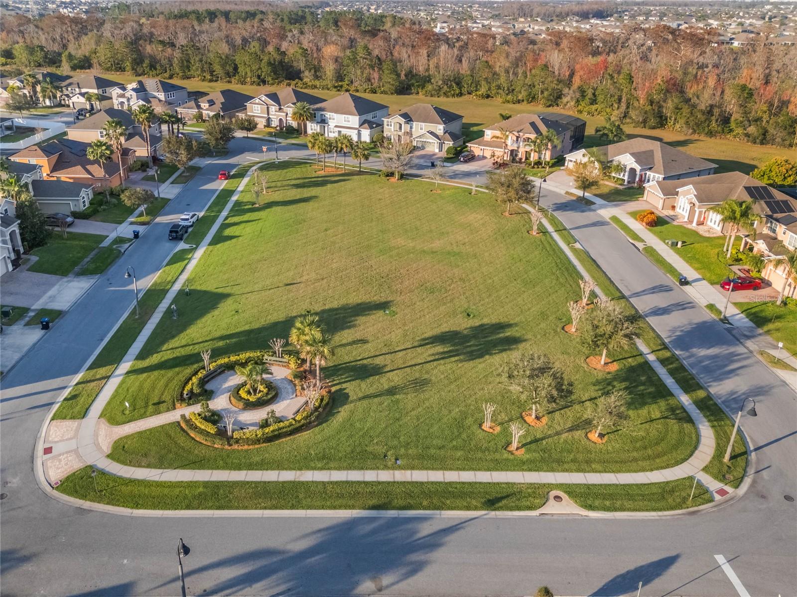 1947 PLANTATION OAK DR