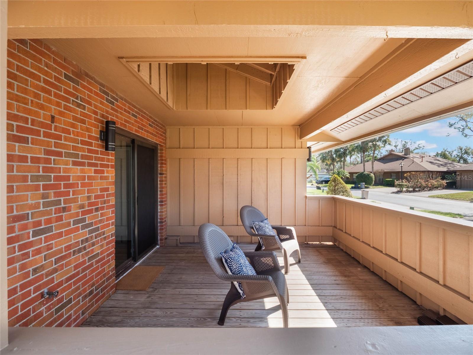 193 HERON BAY CIR #8