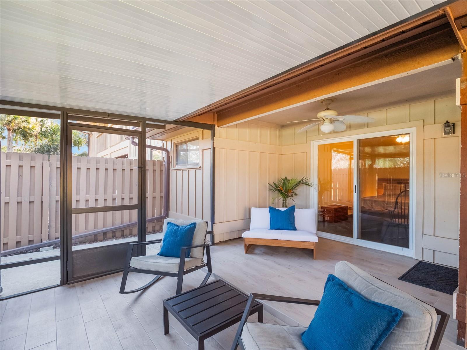 193 HERON BAY CIR #8