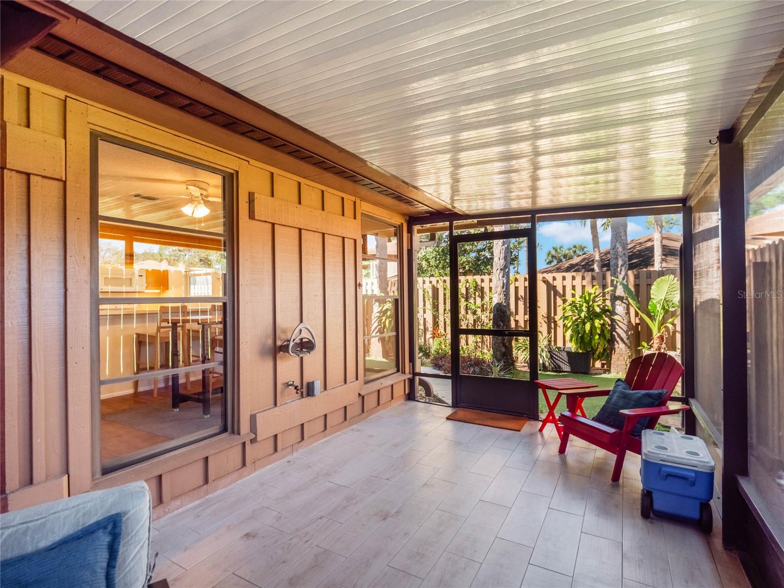 193 HERON BAY CIR #8