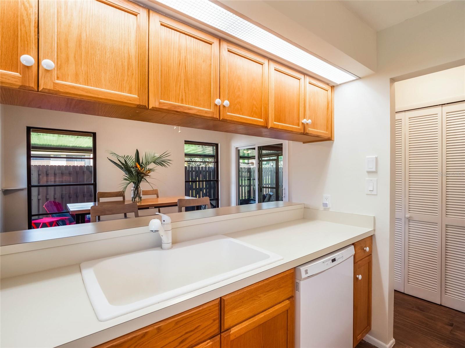 193 HERON BAY CIR #8