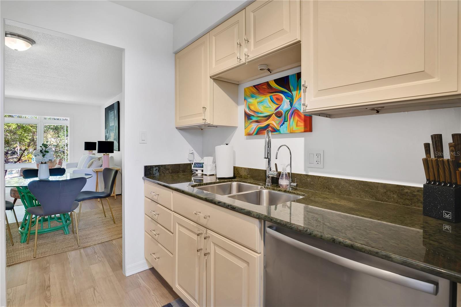 700 MELROSE AVE #L-23