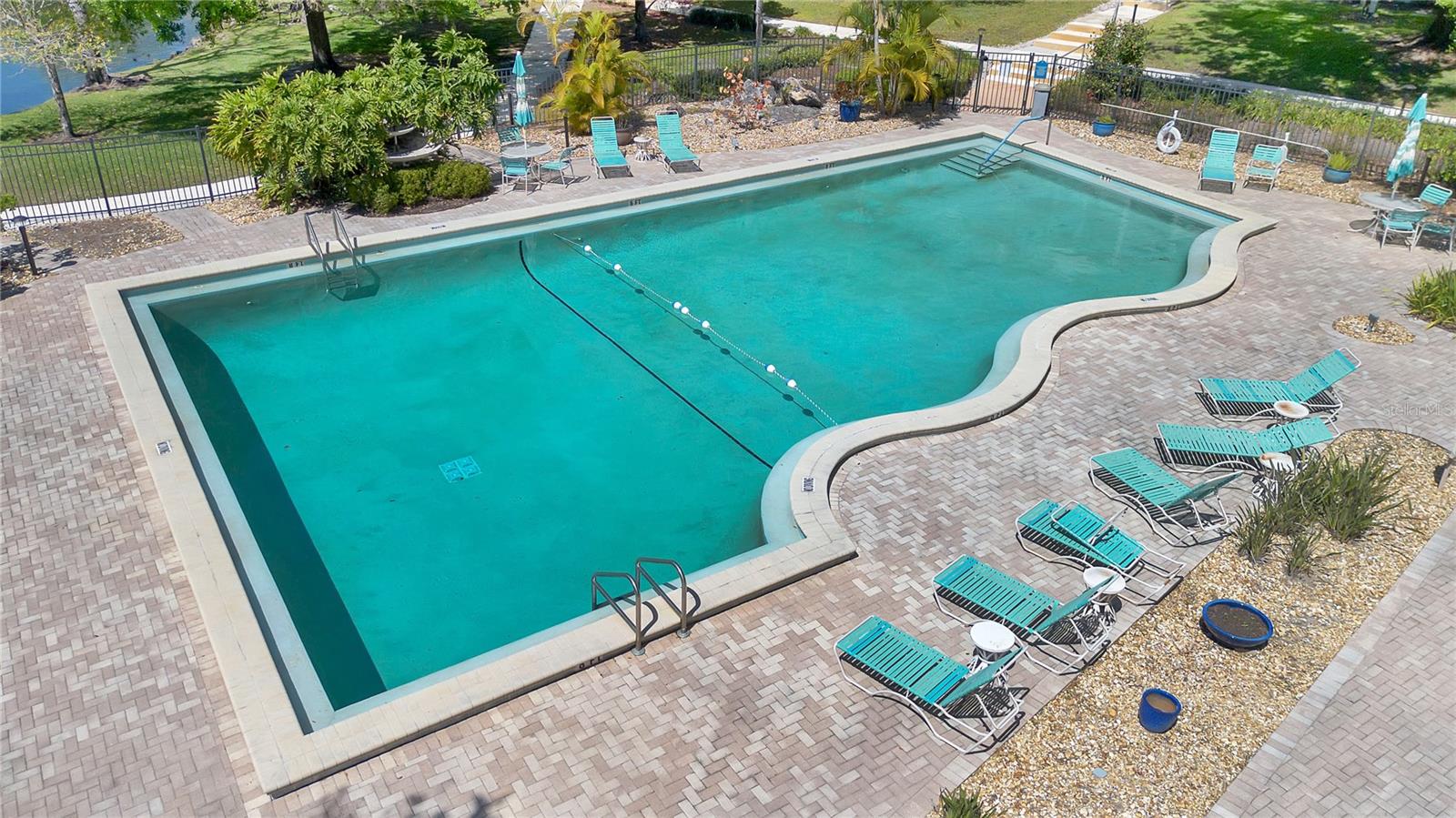 700 MELROSE AVE #L-23