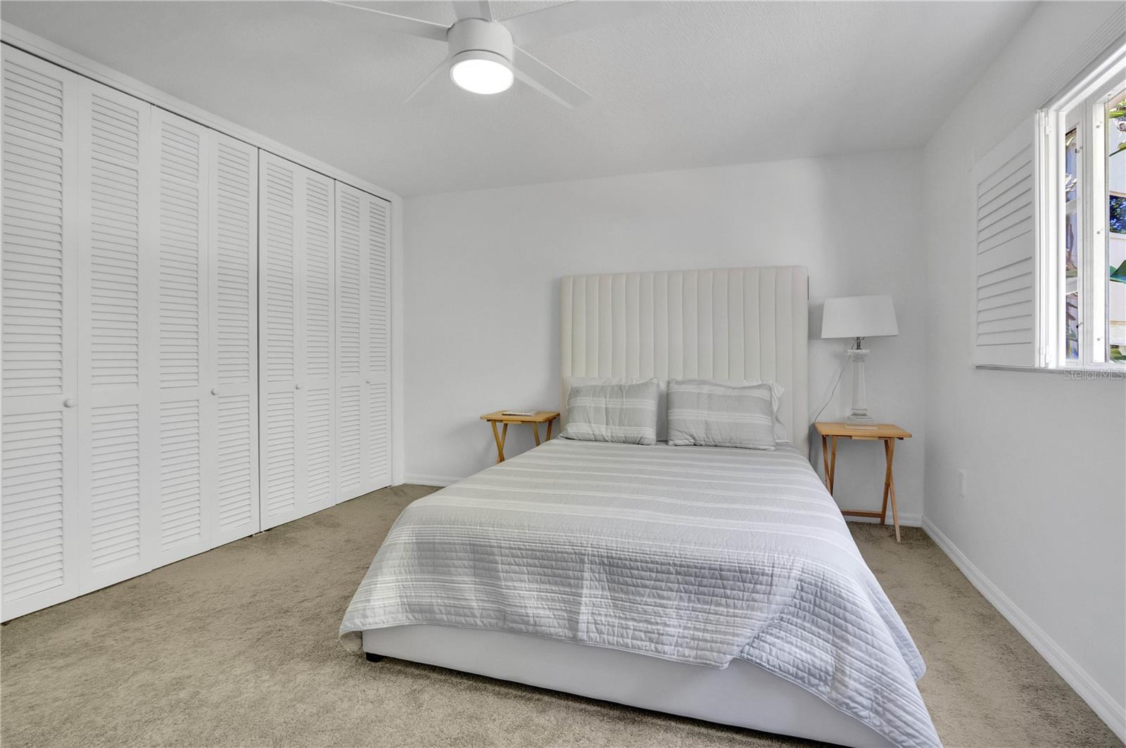 700 MELROSE AVE #L-23