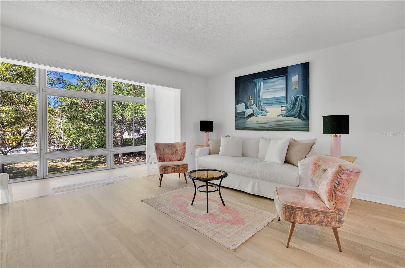 700 MELROSE AVE #L-23