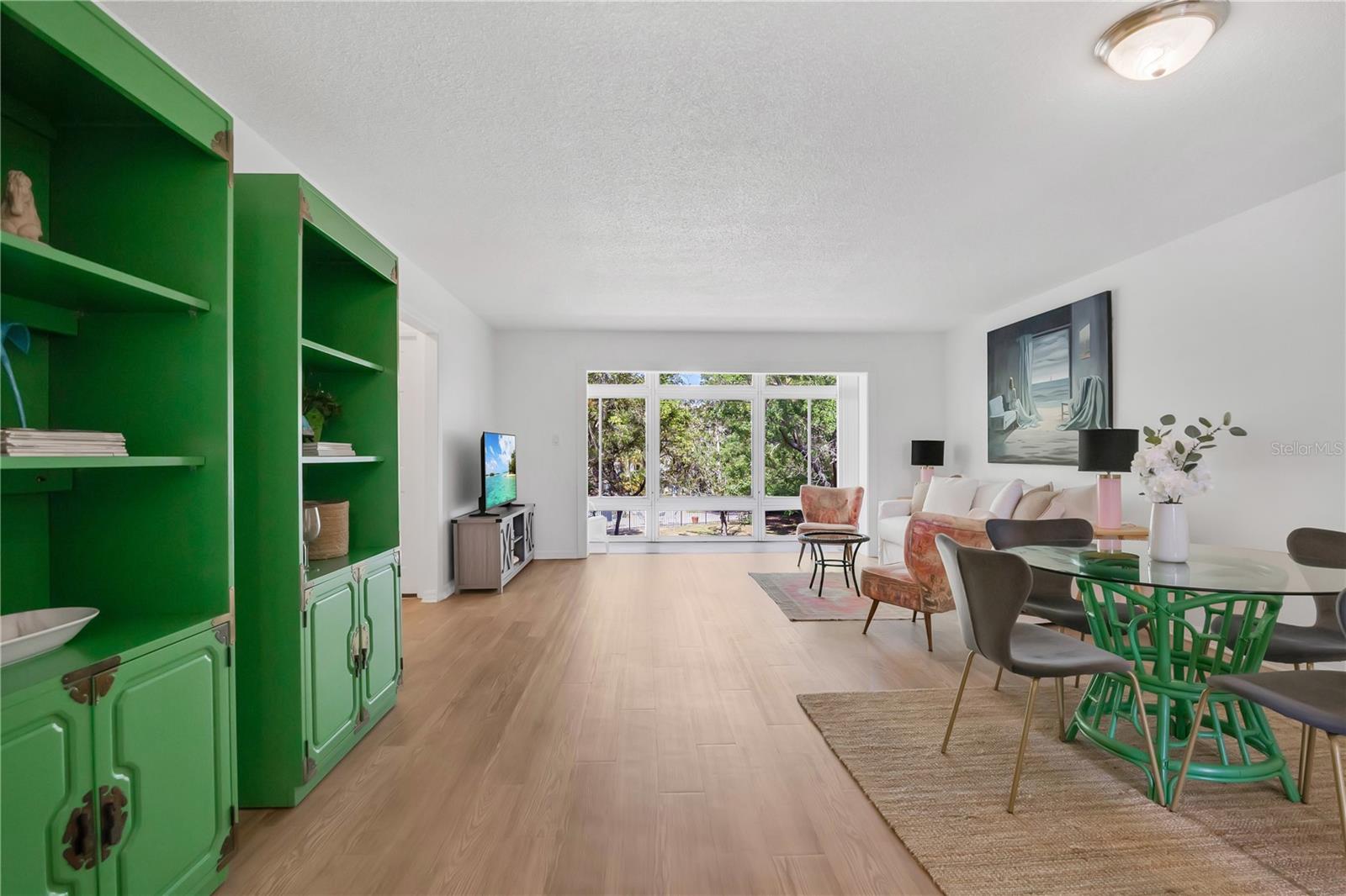 700 MELROSE AVE #L-23