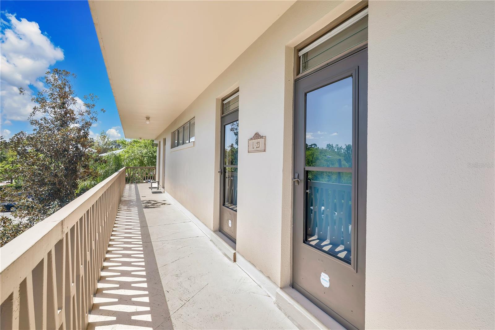 700 MELROSE AVE #L-23