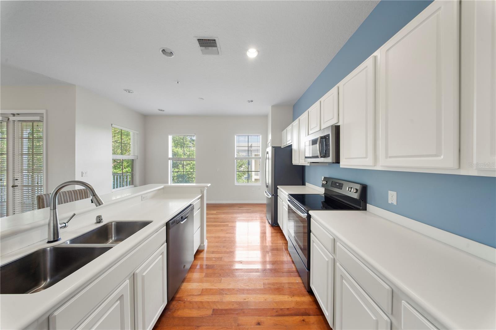 1630 COMMON WAY RD #303