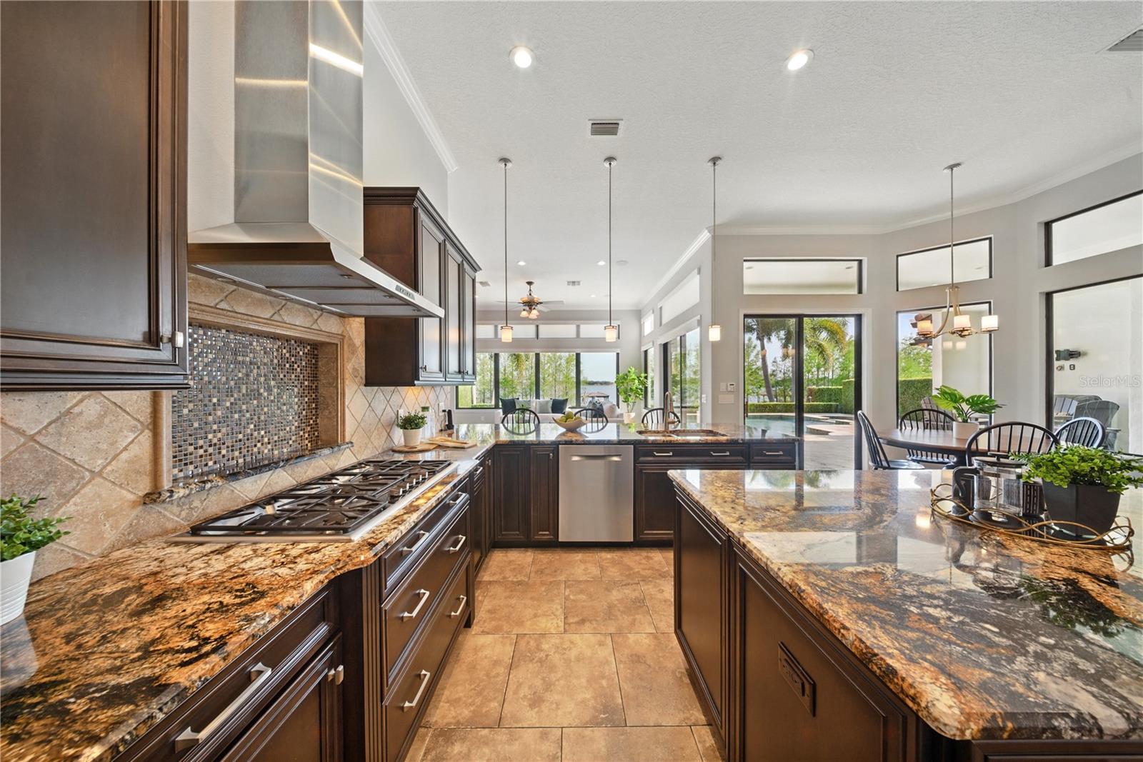 7624 POINTE VENEZIA DR